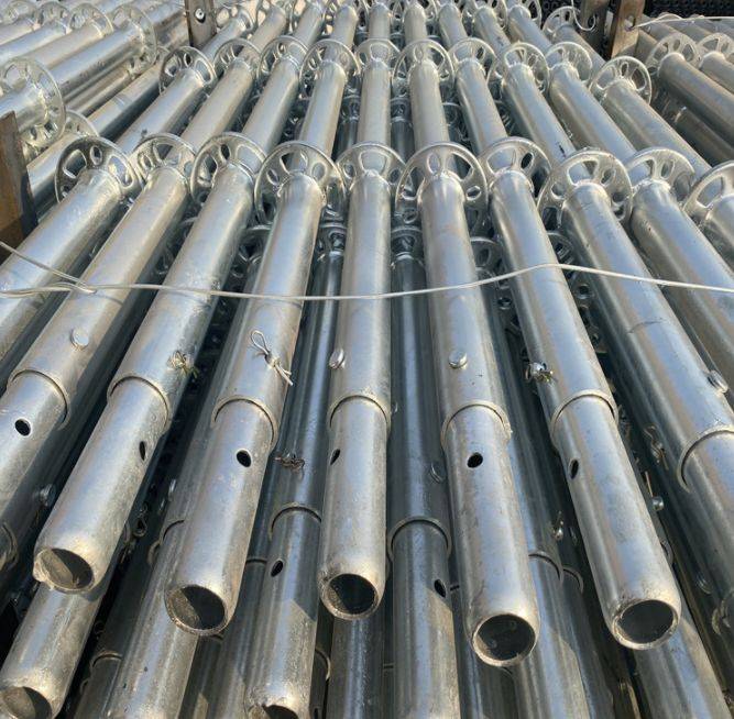 為什么盤(pán)扣腳手架比扣件式鋼管腳手架貴了2倍？ (圖2)